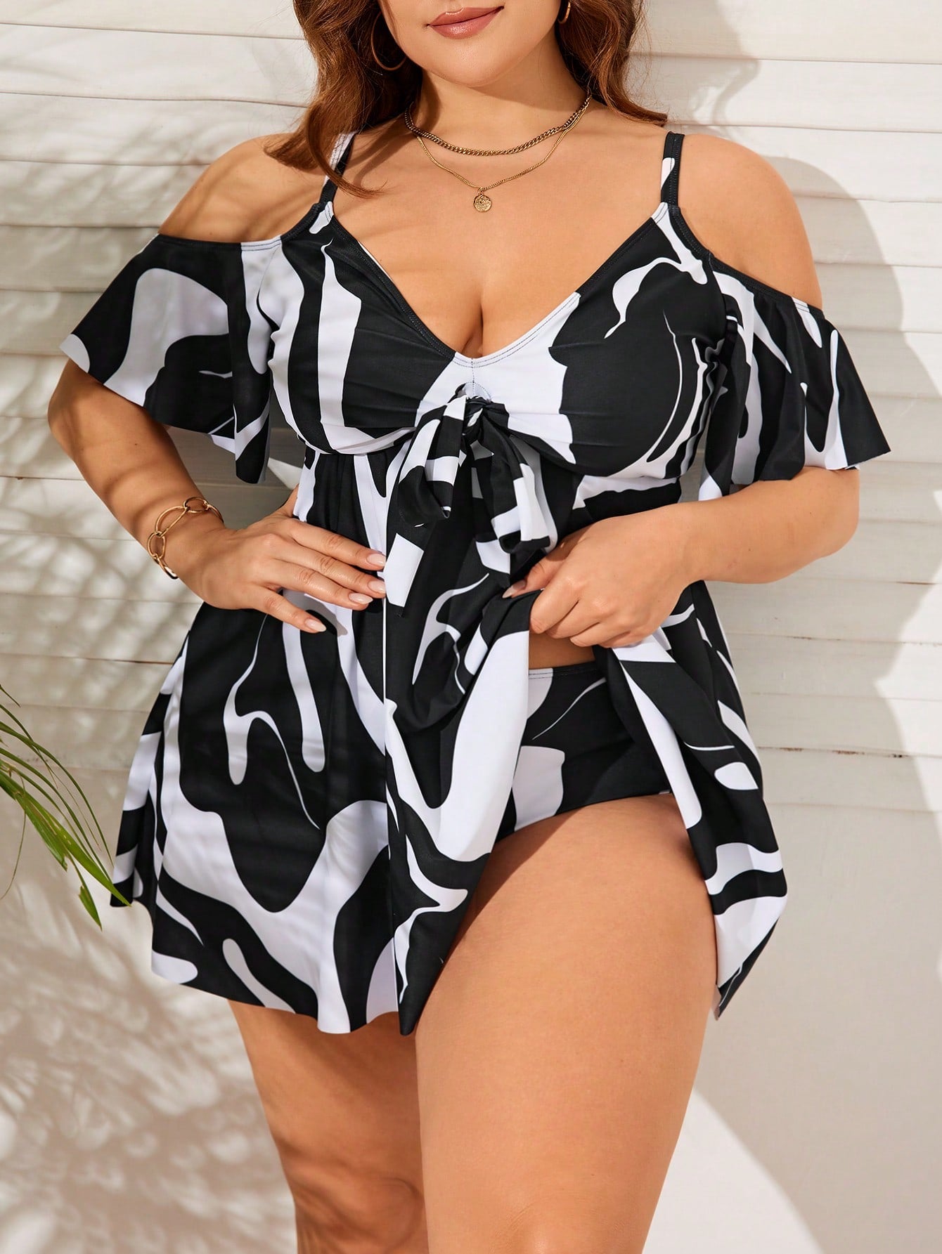 Tankini feminino estampado e manga com babado Bally. Plus Size