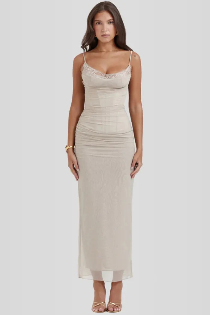 Vestido Longo Slim Fit - Modelo Nhayra