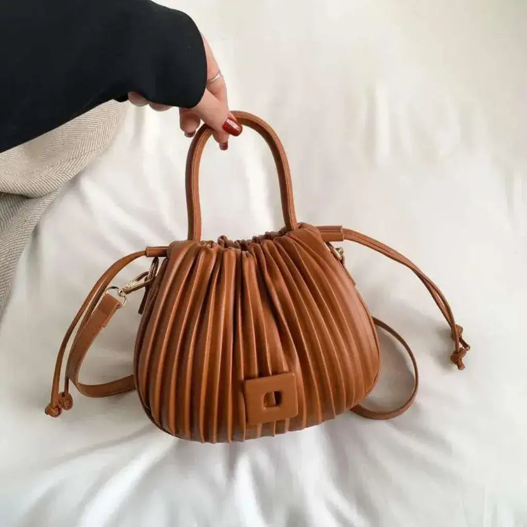 Bolsa Feminina de Couro Modelo Anna Caramelo