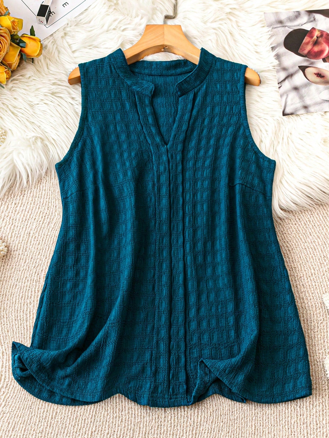 Camisa Regata Feminina Decote em V Regiane. Plus Size