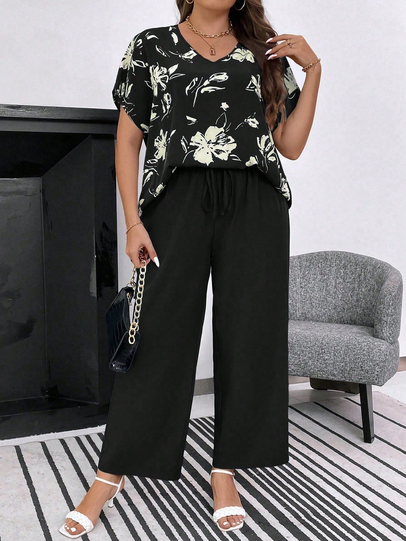 Conjunto Feminino de Blusa e Calça Gina. Plus Size.