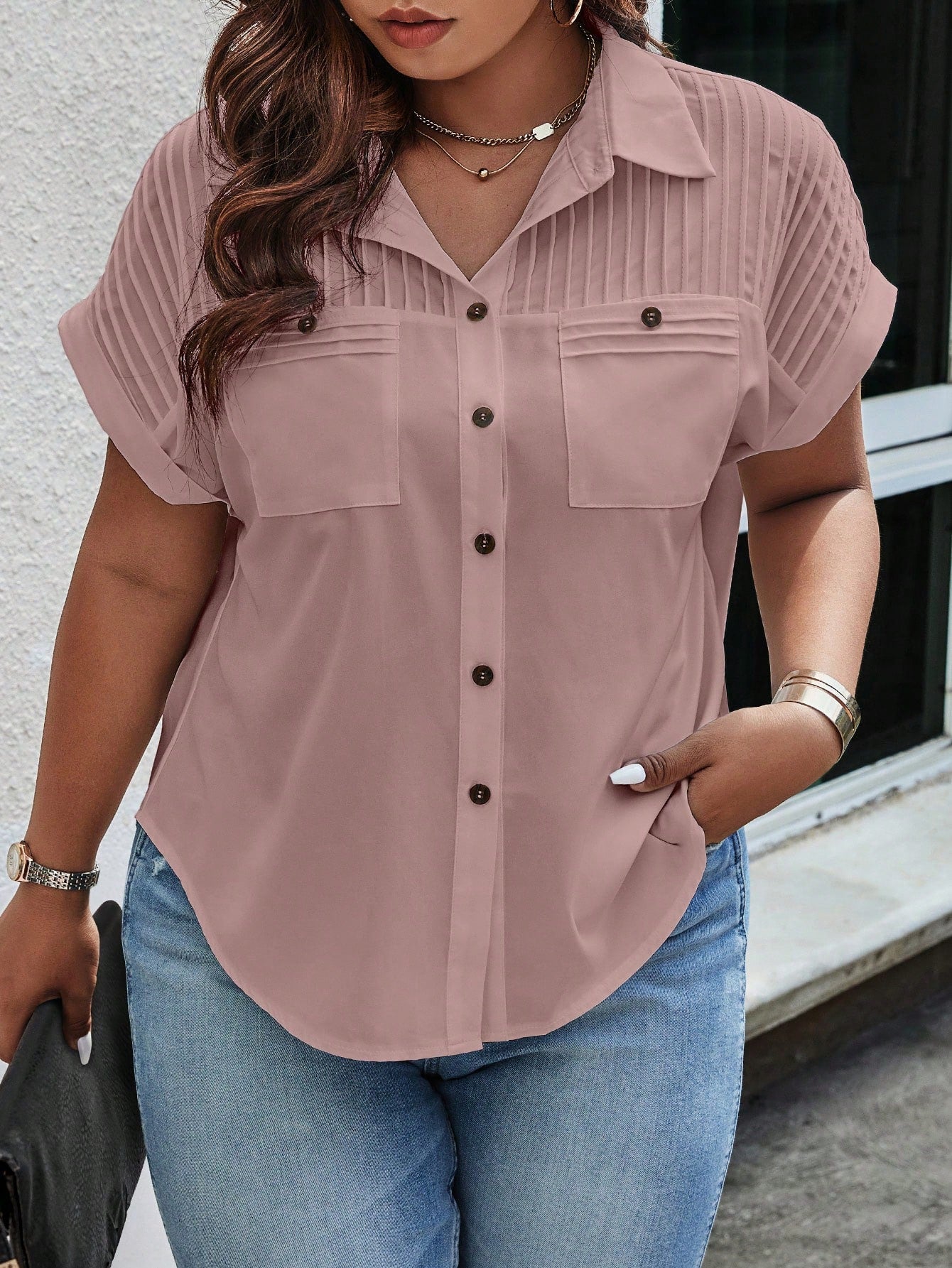 Blusa Feminina Plus Size Manga curta com detalhes Pérola