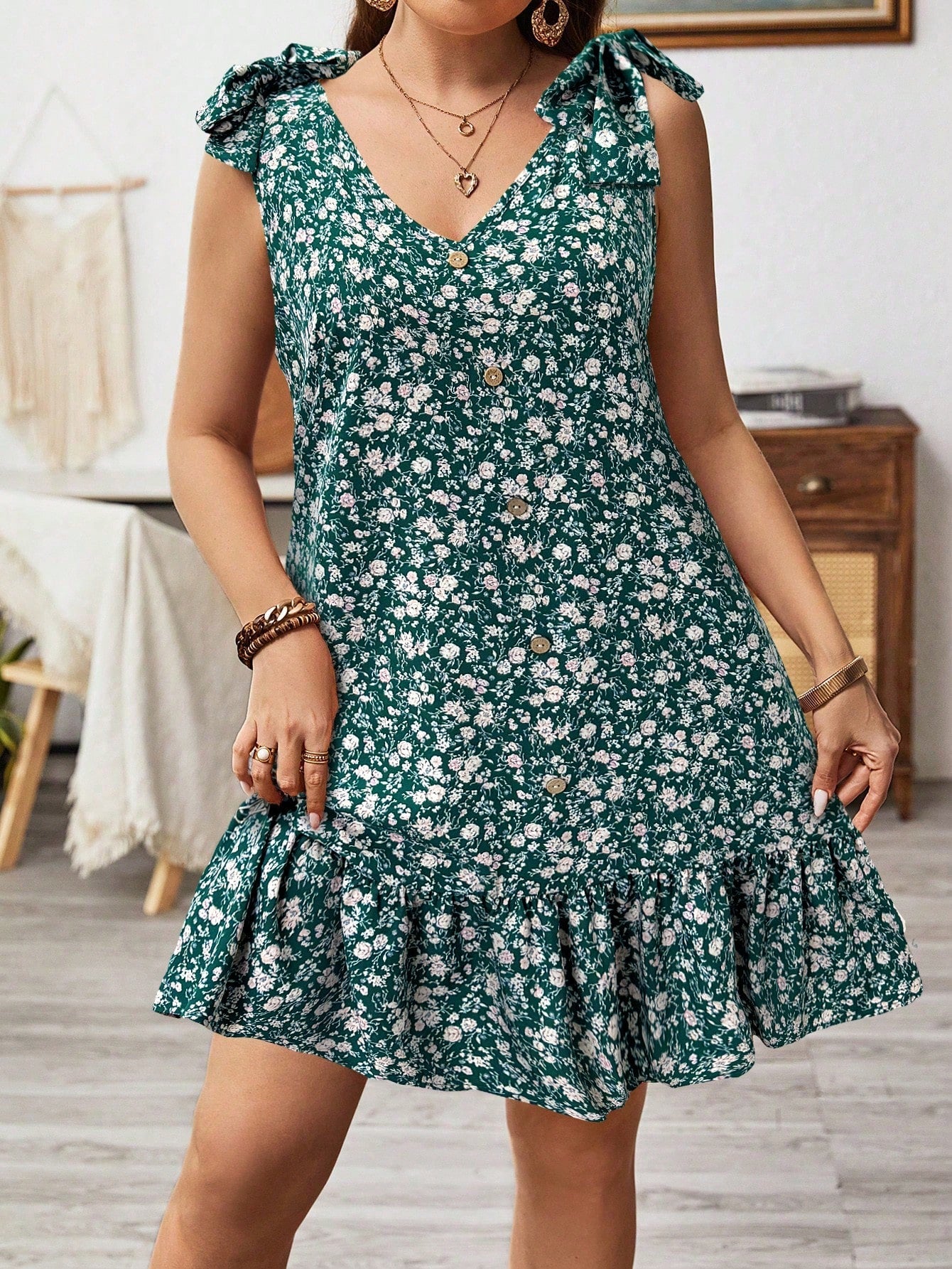 Vestido Feminino Decoração de Laço nos Ombros - Geiliane . Plus Size