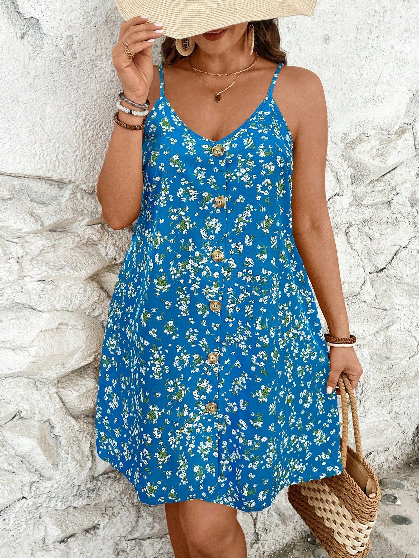 Vestido Feminino com Botões Frontais e Modelagem Soltinha - Poliane . Plus Size