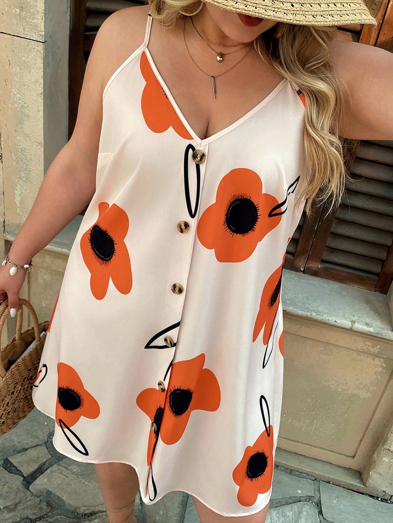 Vestido Feminino com Botões Frontais e Modelagem Soltinha - Poliane . Plus Size