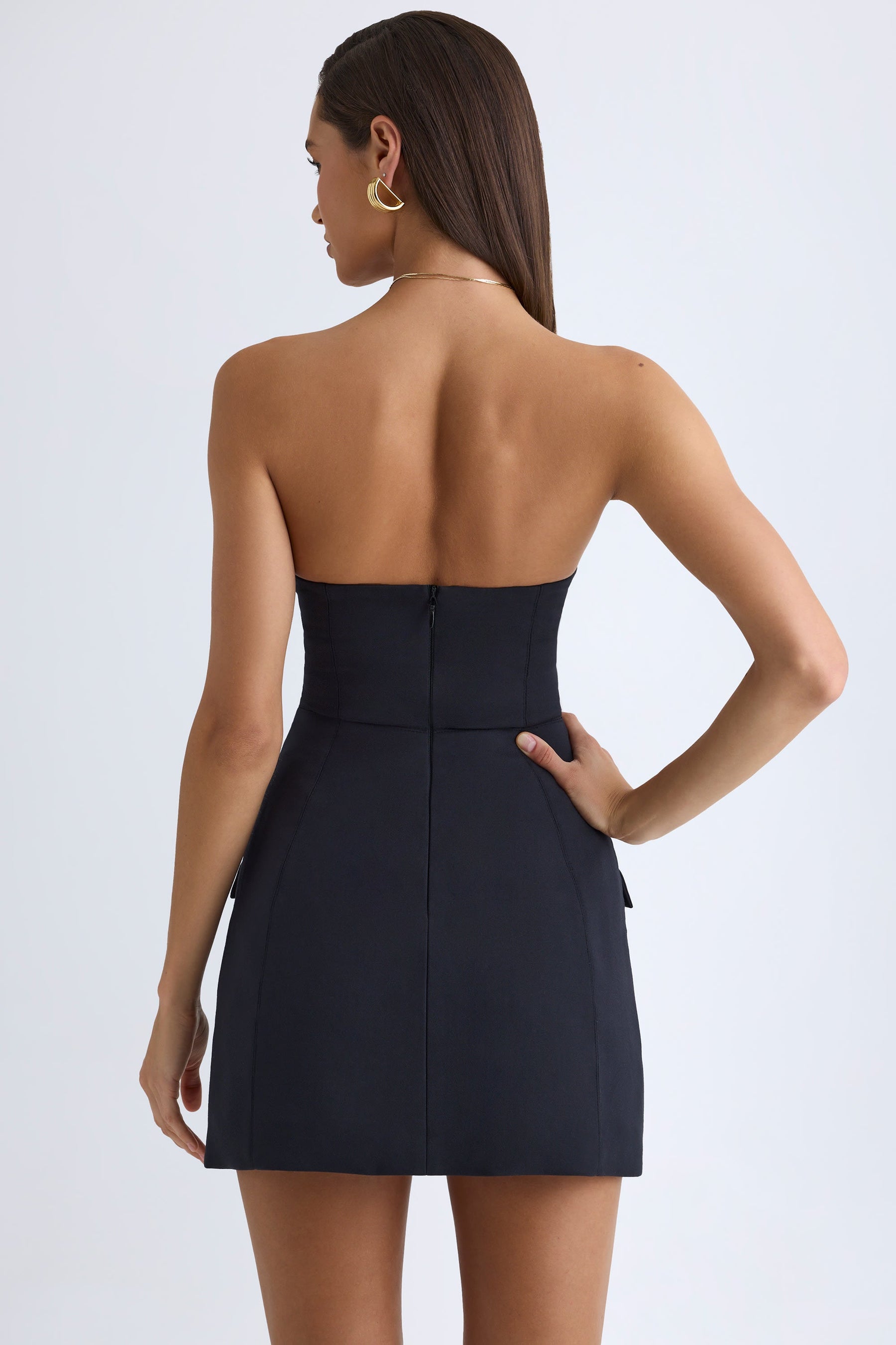 Vestido Mini Tulipa Estruturado Sem Alças em Preto