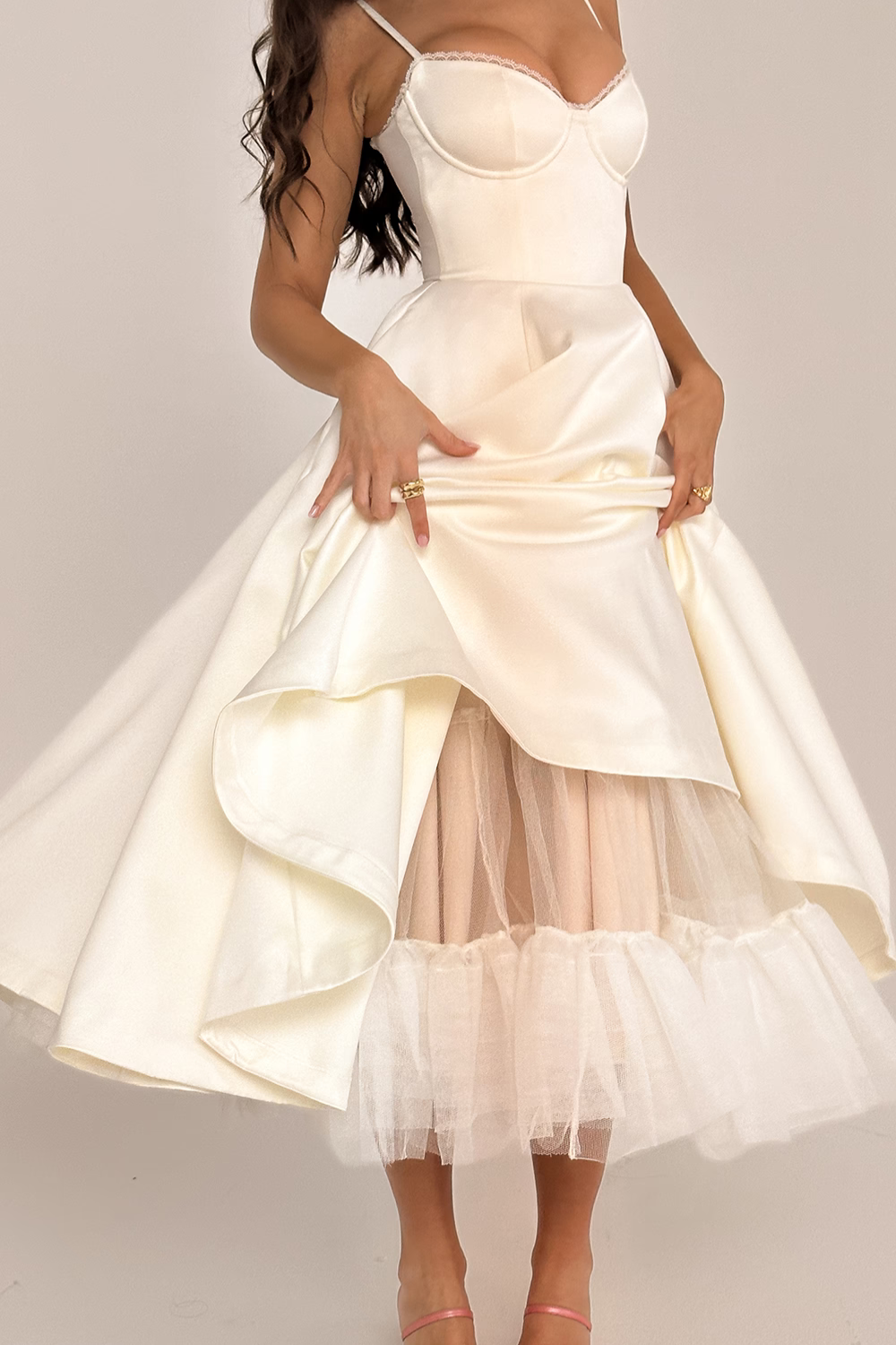 Vestido Midi Cloe - Modela a Cintura | Dupla Camada