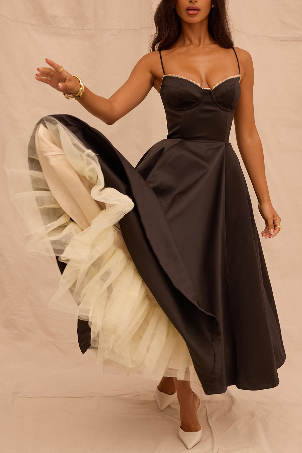 Vestido Midi Cloe - Modela a Cintura | Dupla Camada