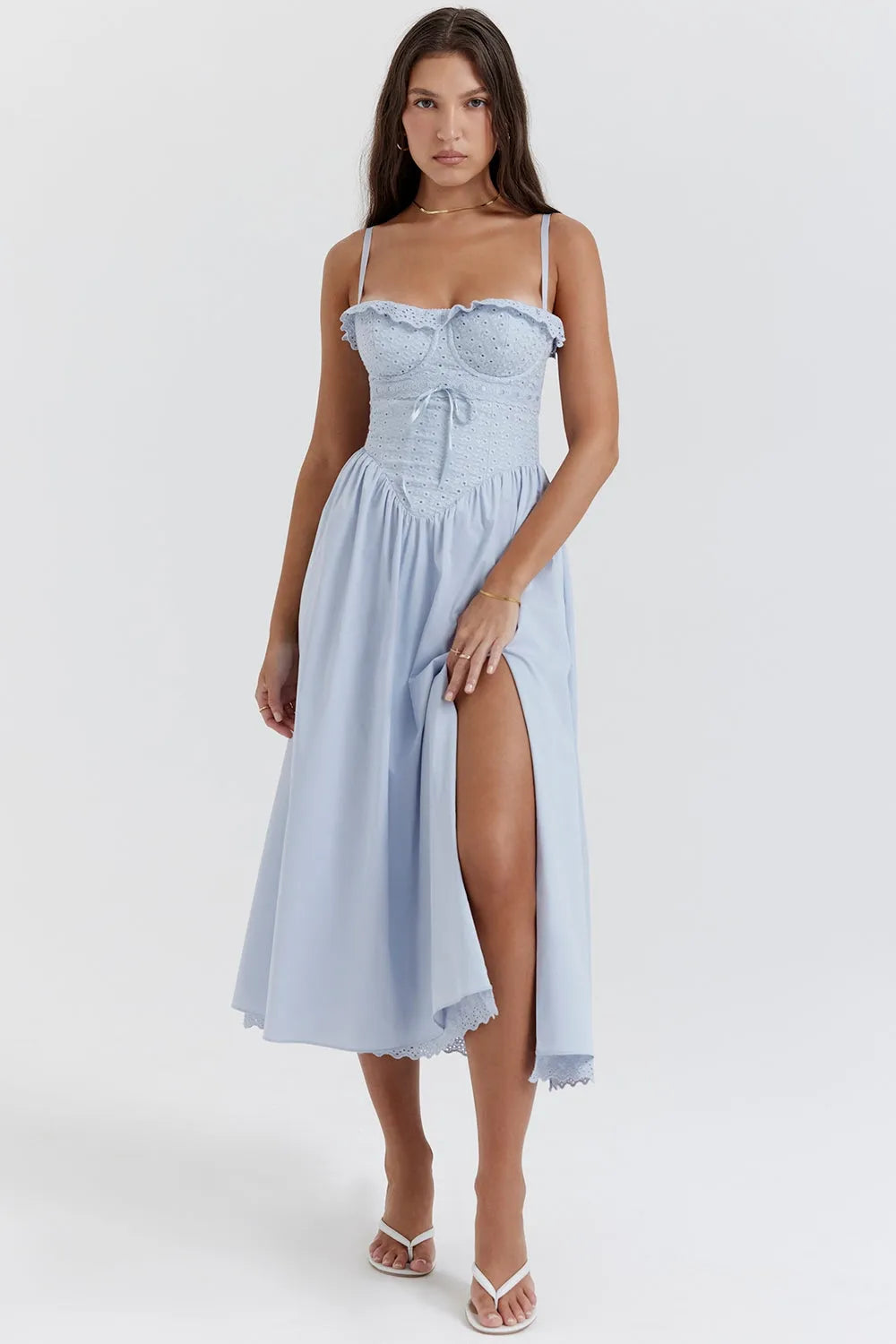 Vestido Midi Bordado Azul - Modelo Emily