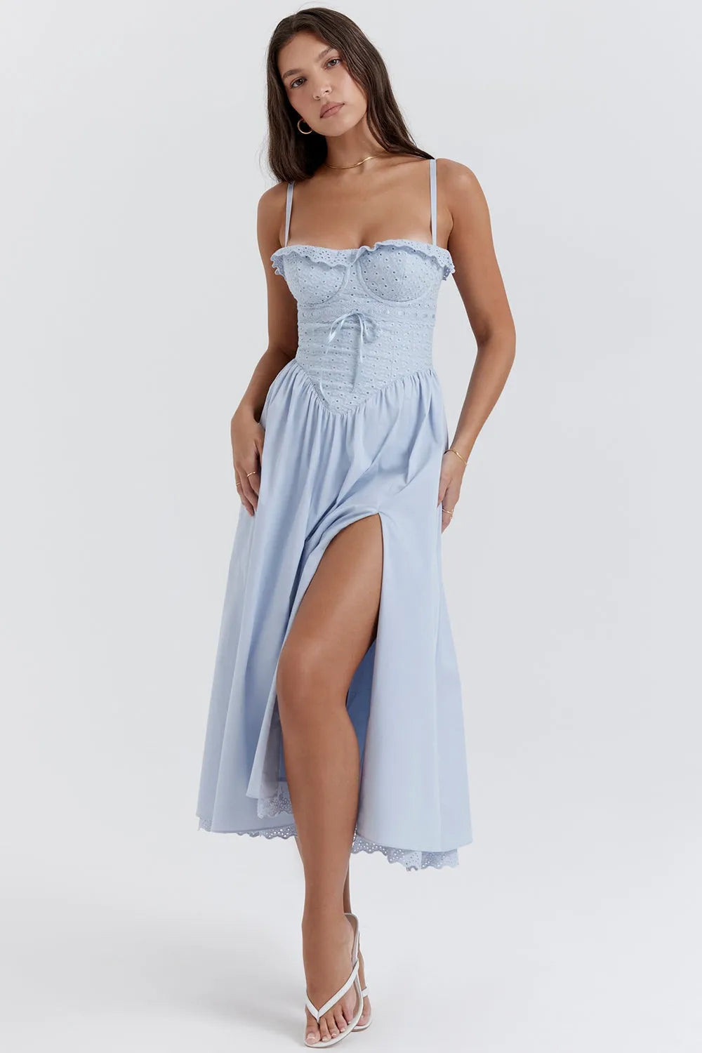 Vestido Midi Bordado Azul - Modelo Emily