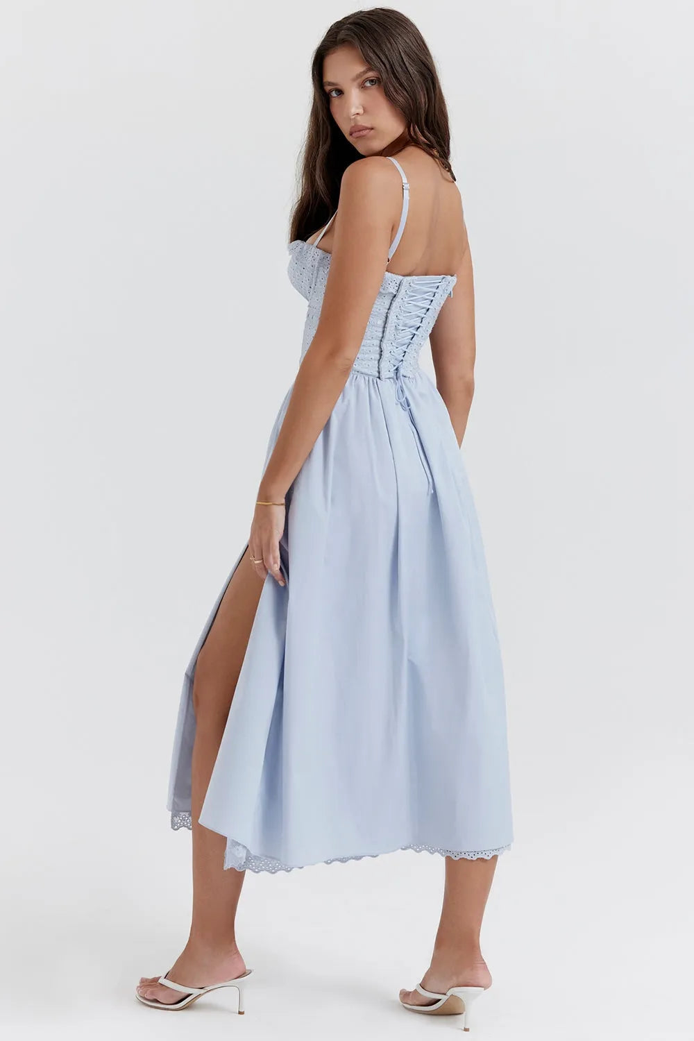 Vestido Midi Bordado Azul - Modelo Emily