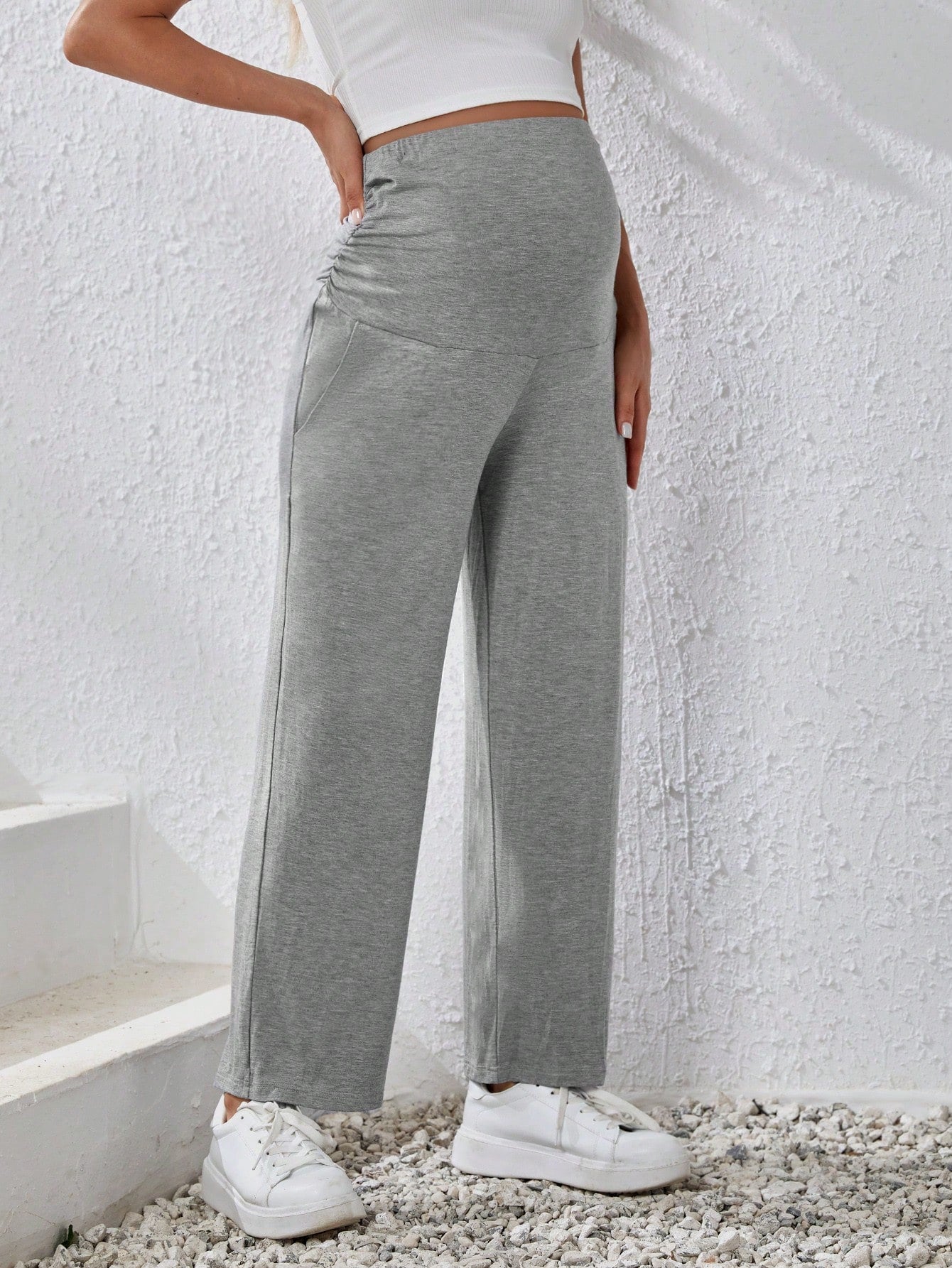 Calça Feminina Maternidade Cintura Larga e Bolso Naomi