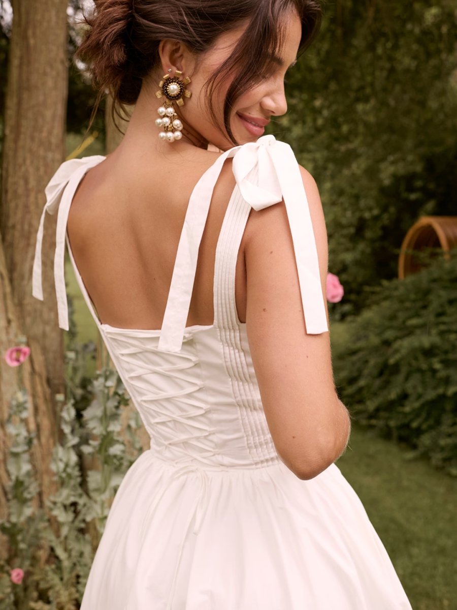 Vestido Corpete com barbatanas Modelo Becker