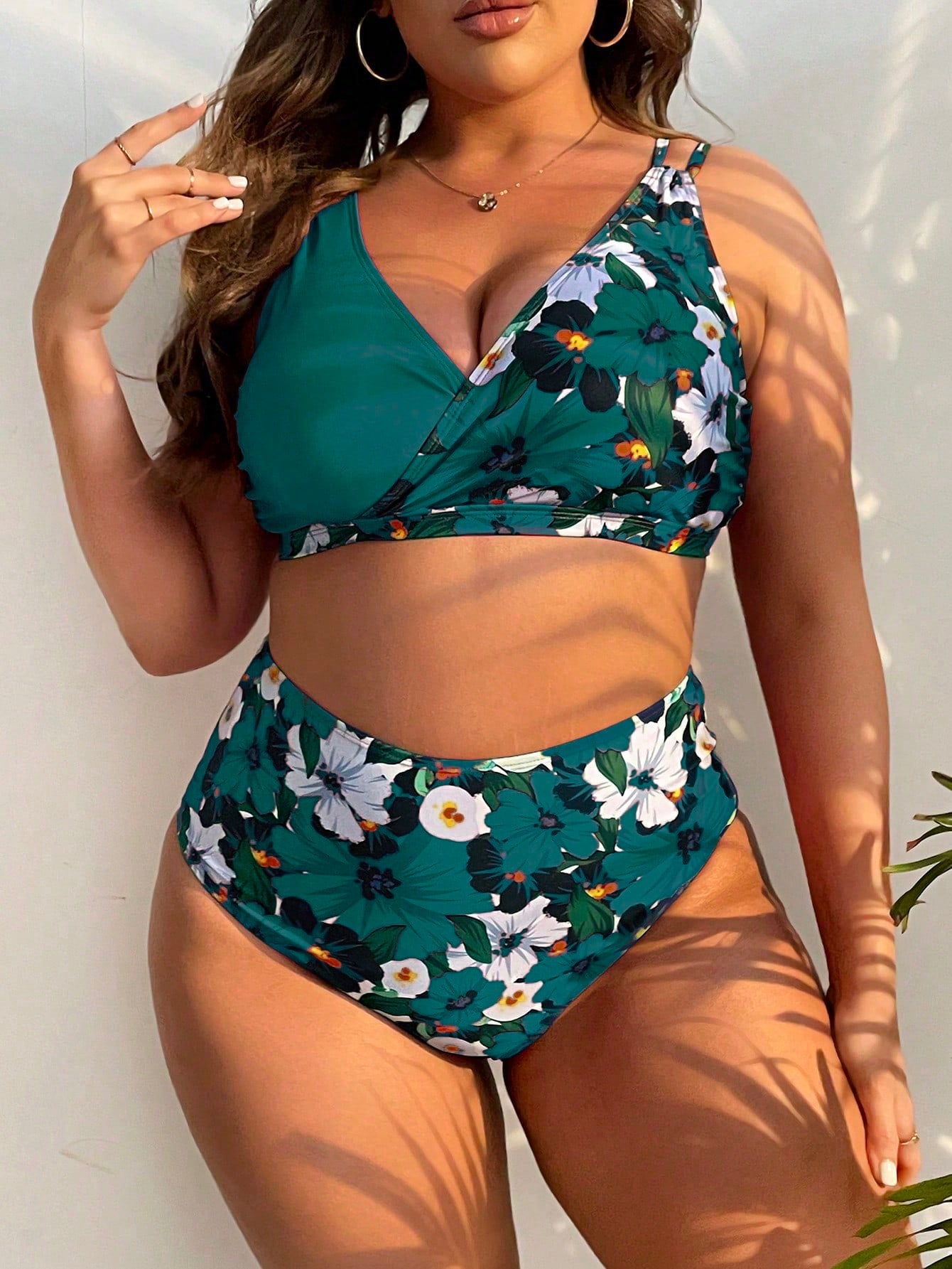 Biquini Feminino cintura alta Leia. Plus Size