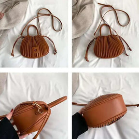 Bolsa Feminina de Couro Modelo Anna Caramelo