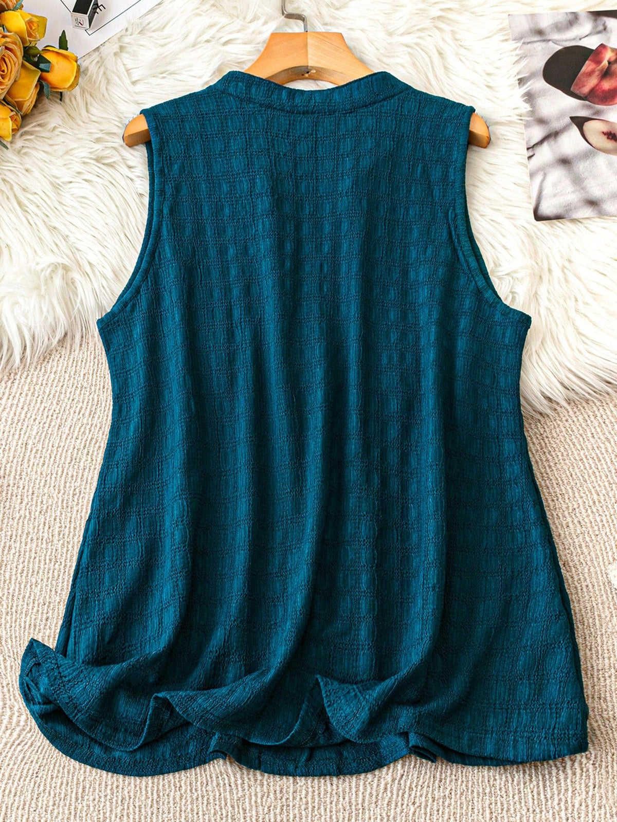Camisa Regata Feminina Decote em V Regiane. Plus Size