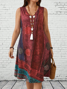 Vestido Feminino com detalhe no pescoço V Bruna (sem o acessório). Plus Size