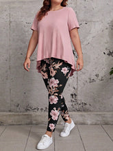 Conjunto Feminino de blusa manga curta e calça com estampa florido. Plus Size