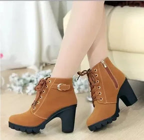 Bota Feminina Salto Alto Tiras Cruzadas Femme