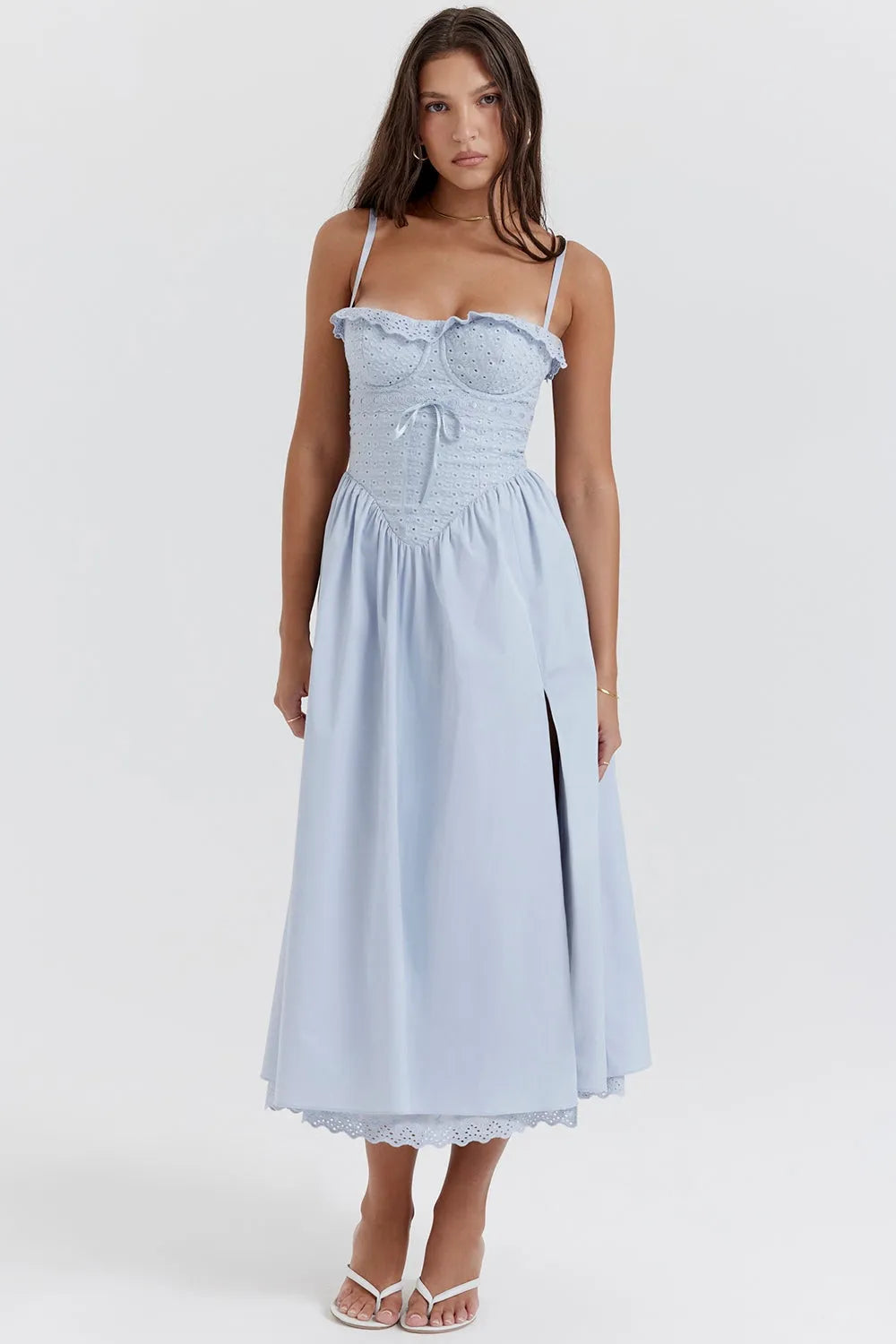 Vestido Midi Bordado Azul - Modelo Emily